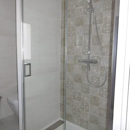 La Brijolie 450m De La La Biroire * サン・ピエール・ドレロン